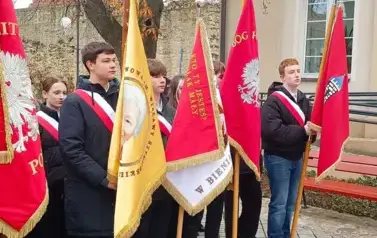 Święto Niepodległości poczty sztandarowe