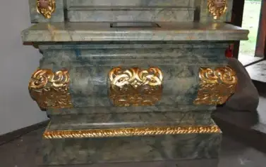 1 A . Ołtarz po konserwacji (8) (2)