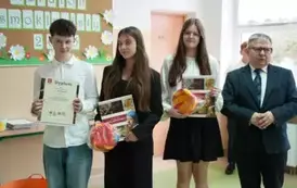 Drużynowa pr&oacute;ba sił przed egzaminem &oacute;smoklasisty