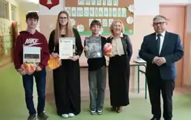 Drużynowa pr&oacute;ba sił przed egzaminem &oacute;smoklasisty