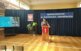 O bezpieczeństwie w przedszkolach i szkołach