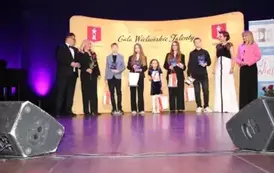 Najzdolniejsi uczniowie z gminy Wieluń uhonorowani