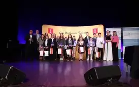 Najzdolniejsi uczniowie z gminy Wieluń uhonorowani
