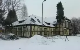 Adaptacja budynku byłego dworca PKP Wieluń-Dąbrowa stan w trakcie realizacji 21