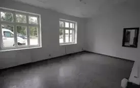 Adaptacja budynku byłego dworca PKP Wieluń-Dąbrowa stan po zakończeniu inwestycji 26