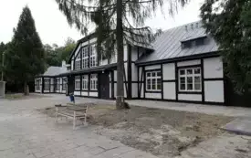 Adaptacja budynku byłego dworca PKP Wieluń-Dąbrowa stan po zakończeniu inwestycji 28