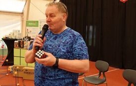 Konkurs w układaniu kostki Rubika 16