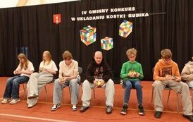 Konkurs w układaniu kostki Rubika 21