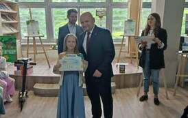 Wręczenie nagr&oacute;d w konkursach - Miejski Plan Adaptacji do zmian klimatu dla Miasta Wielunia 12