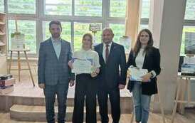 Wręczenie nagr&oacute;d w konkursach - Miejski Plan Adaptacji do zmian klimatu dla Miasta Wielunia 23