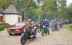 Zlot pojazd&oacute;w zabytkowych 14